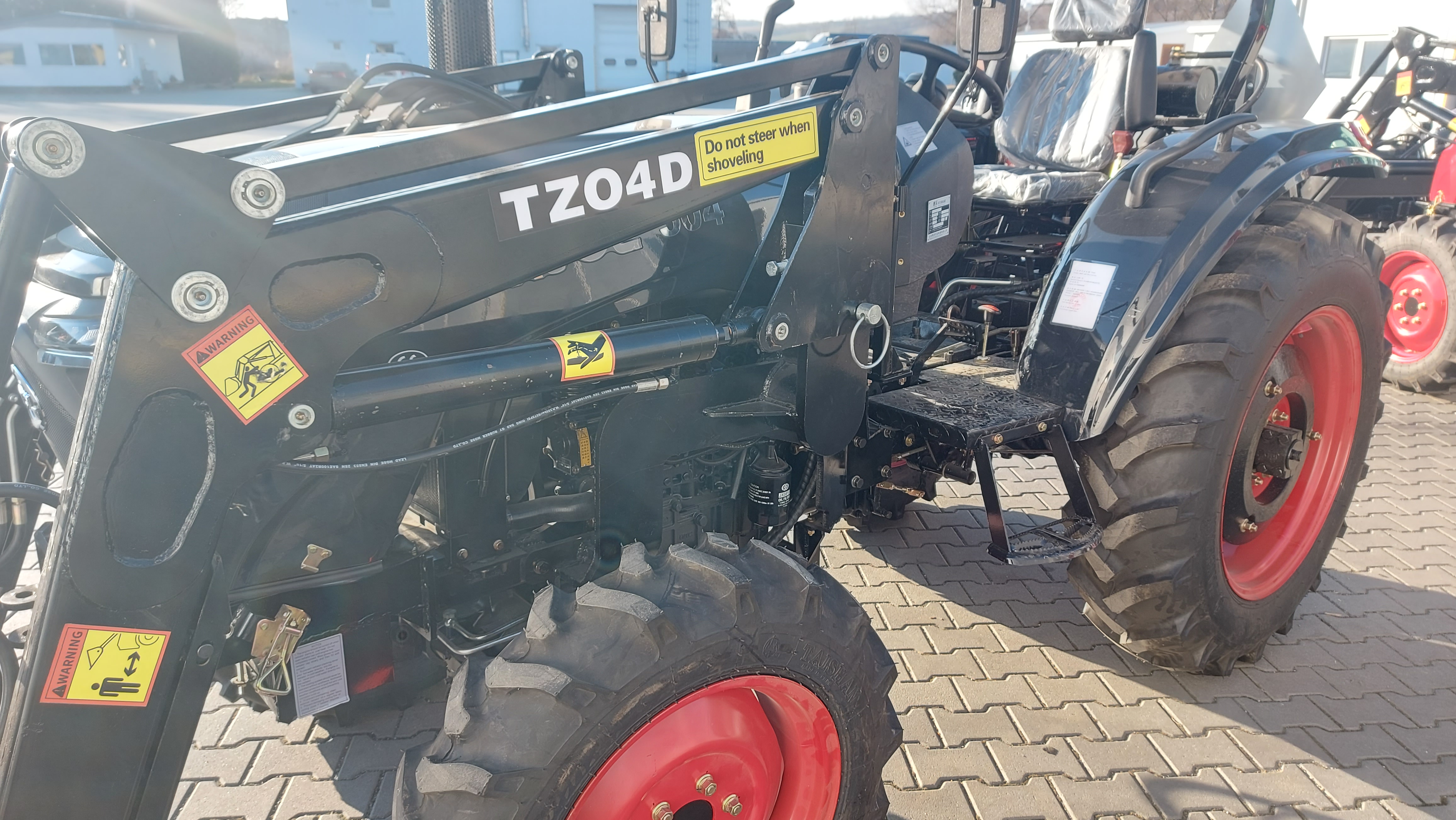 TAVOL 504 TE 4v1 (bez kabiny)